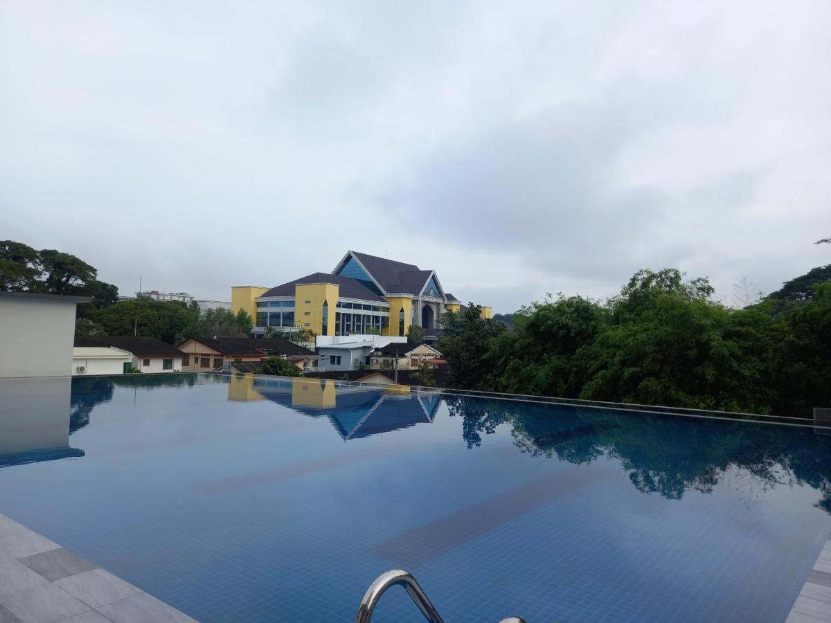 K. Riverfront Apartment Ipoh Exterior foto